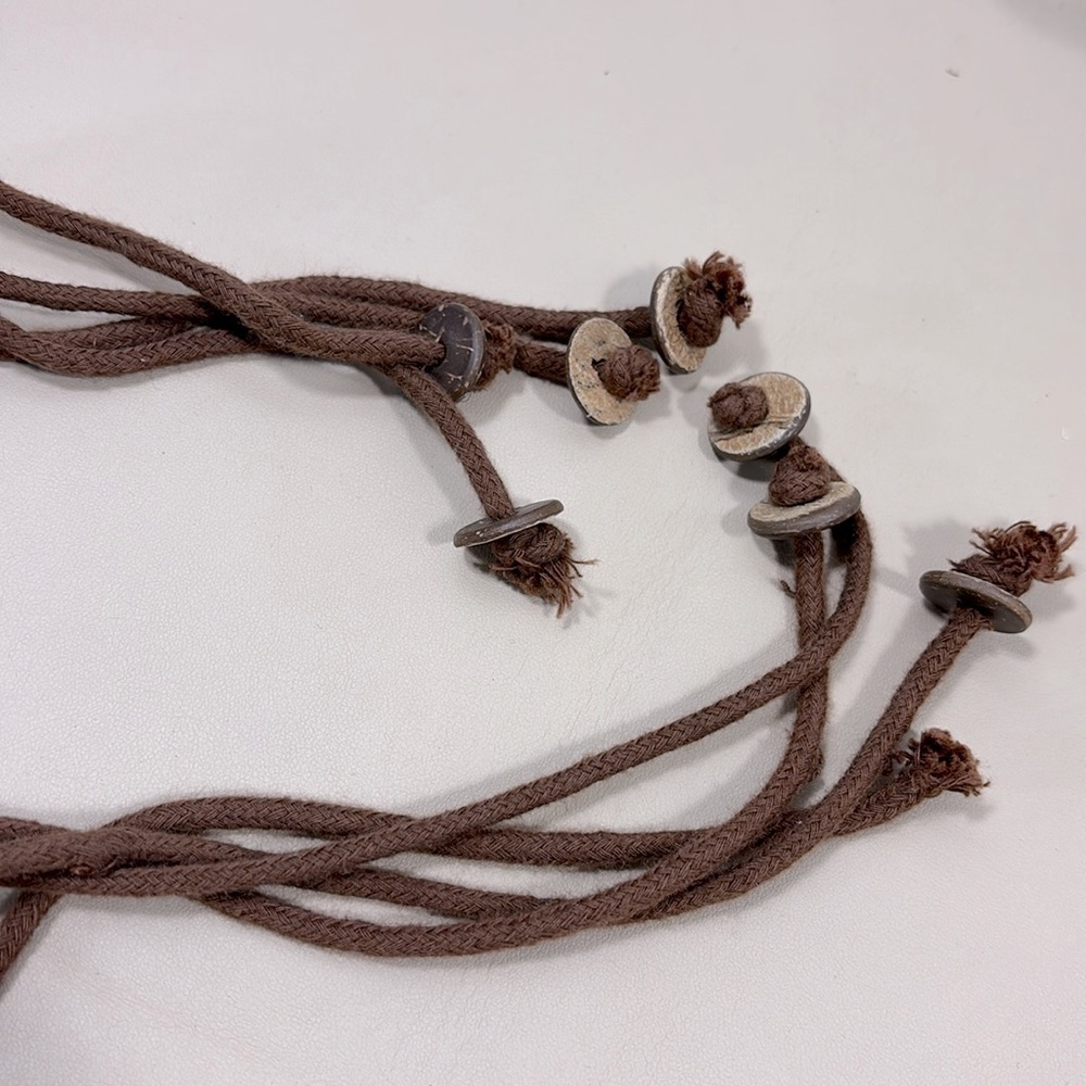 Brown Coconut Shell belt - Picture 3 of 5